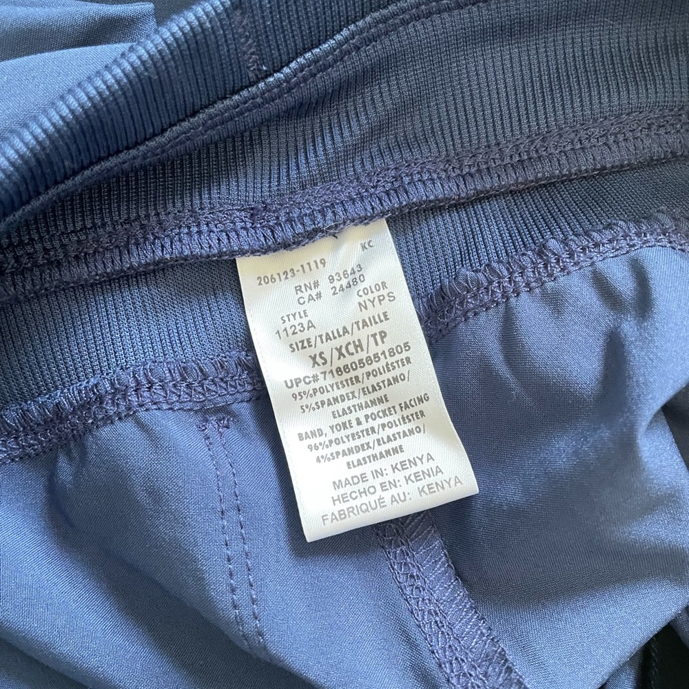 Cherokee infinity scrub pants - Picture 2 of 4
